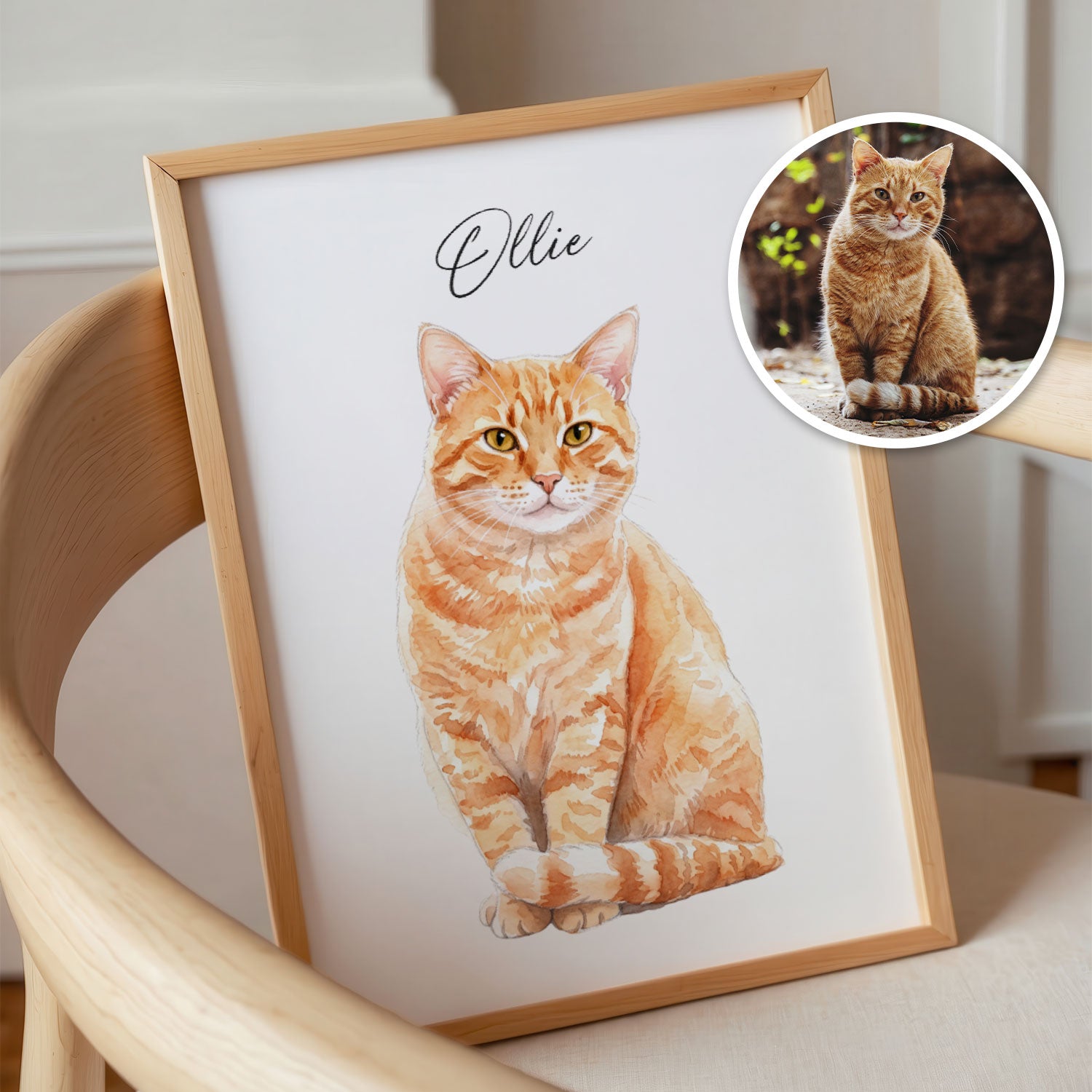 Huisdier portret van kat in aquarel, cadeau-idee in houten fotolijst op dressoir
